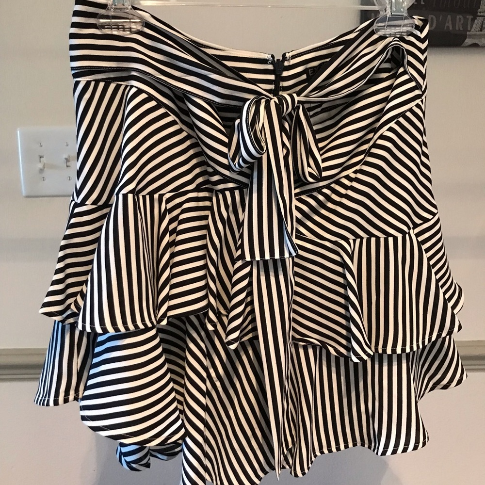 Express layered ruffled mini skirt | NWT